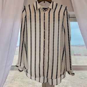 Long sleeve dress shirt